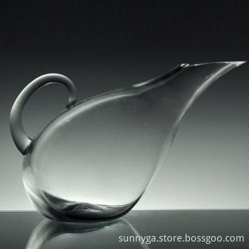 Slant Glass Decanter, Slant Top with Handle, 6.5cm Top Diameter, 23.2cm Length and 540g Weight